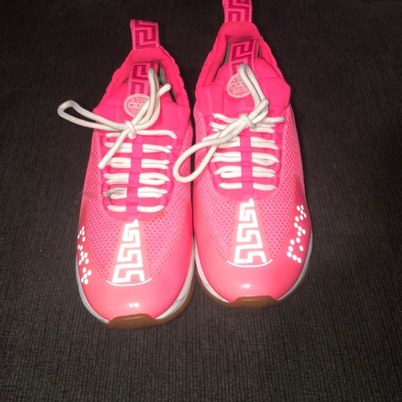 Versace - Picture 1 of 5